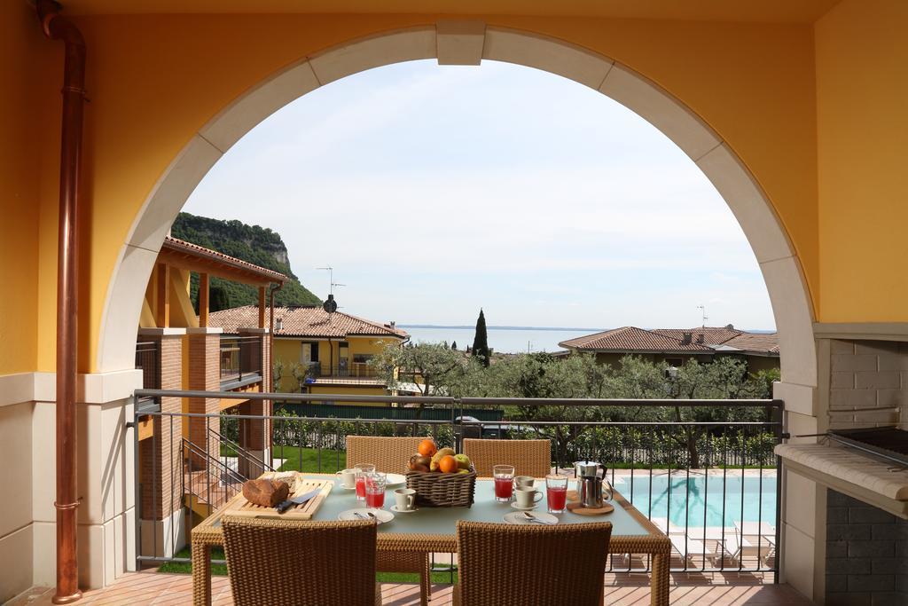 Appartamenti Corte Leonardo Garda  Habitación foto
